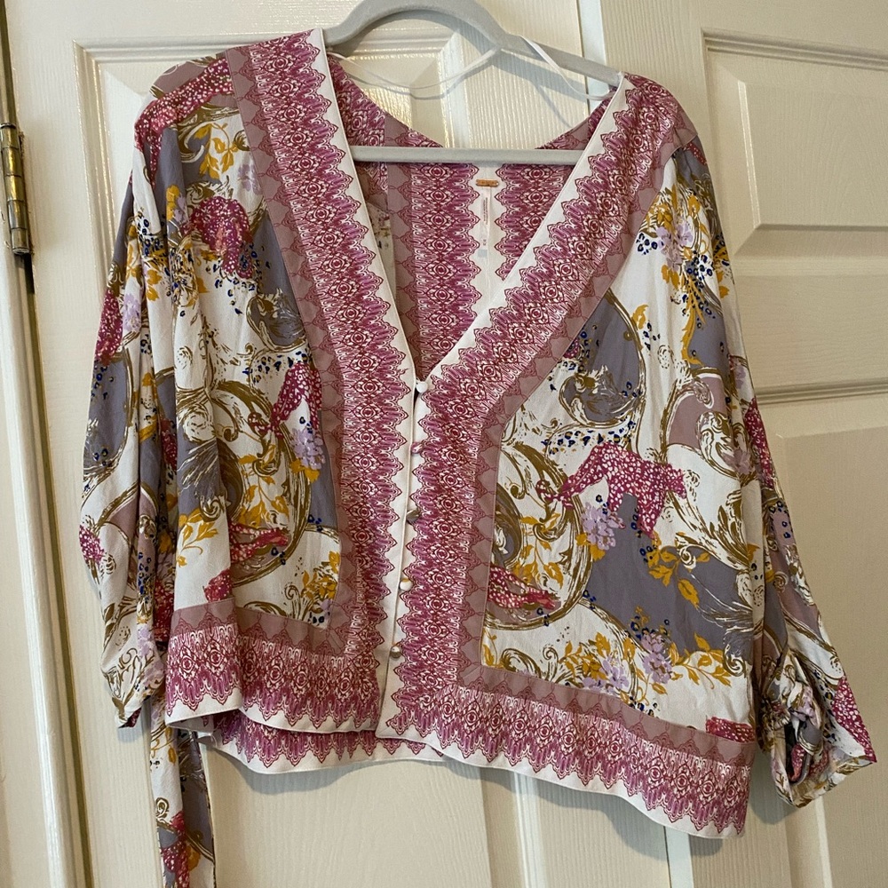 Free people cropped flowy longer sleeved top